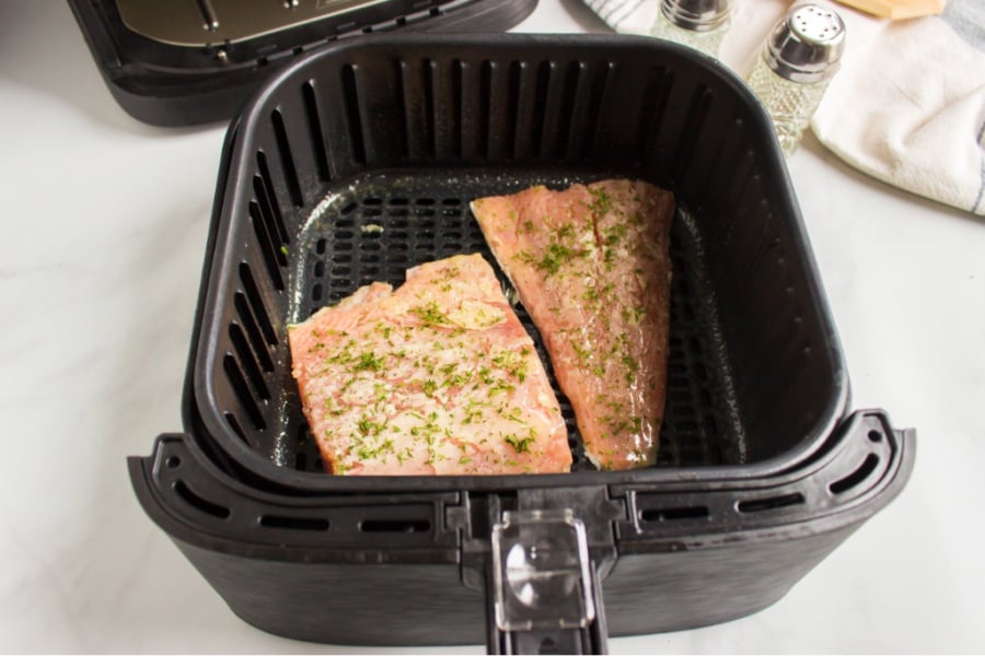 salmon filets in air fryer basket