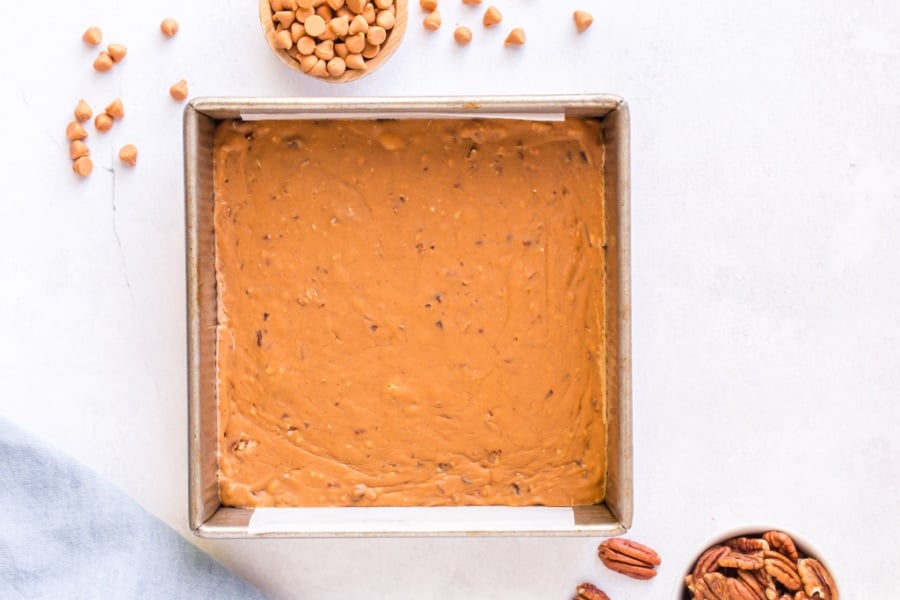 butterscotch fudge mixture in a pan