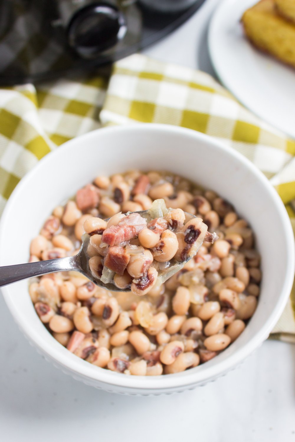 black eye peas in a white bowl