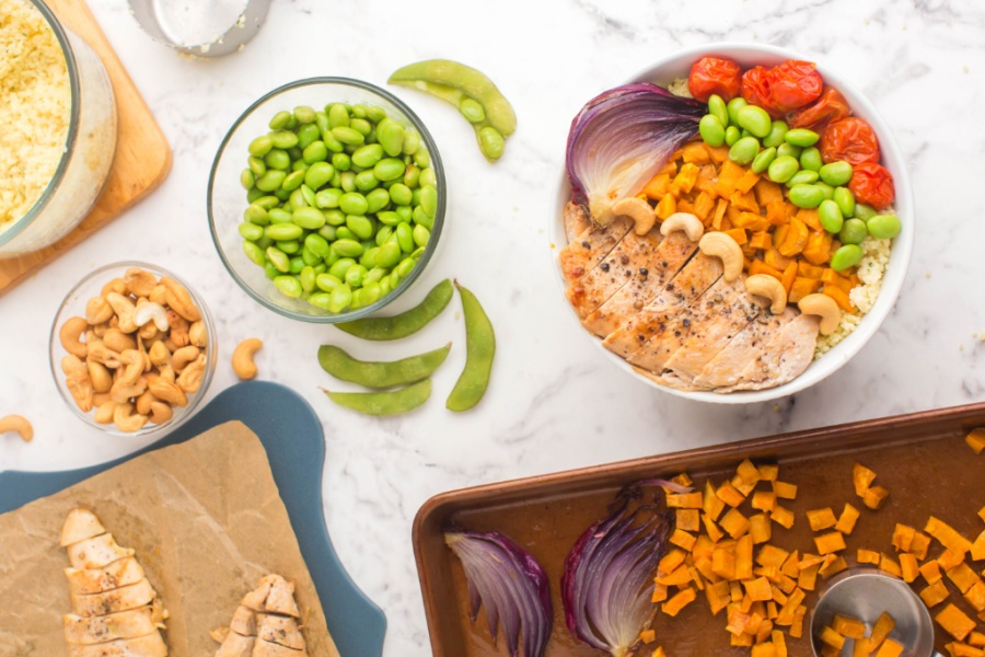 image showing how to assemble buddha bowl