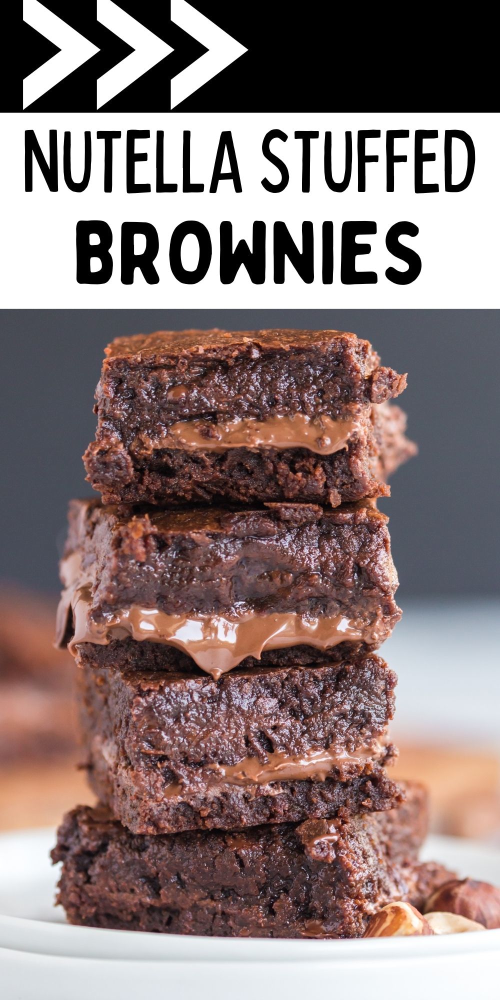 These Nutella Stuffed Brownies are soft brownies with a layer of chocolate-hazelnut magic. It’s seriously swoon-worthy. via @familyfresh
