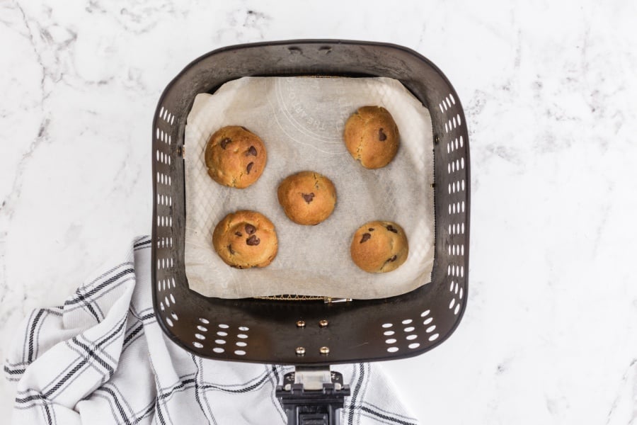 cooked cookies in air fryer