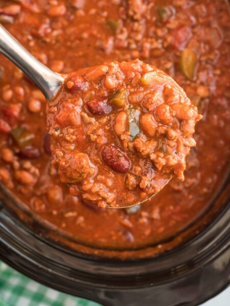 A ladle scooping up some Crockpot Chili Con Carne