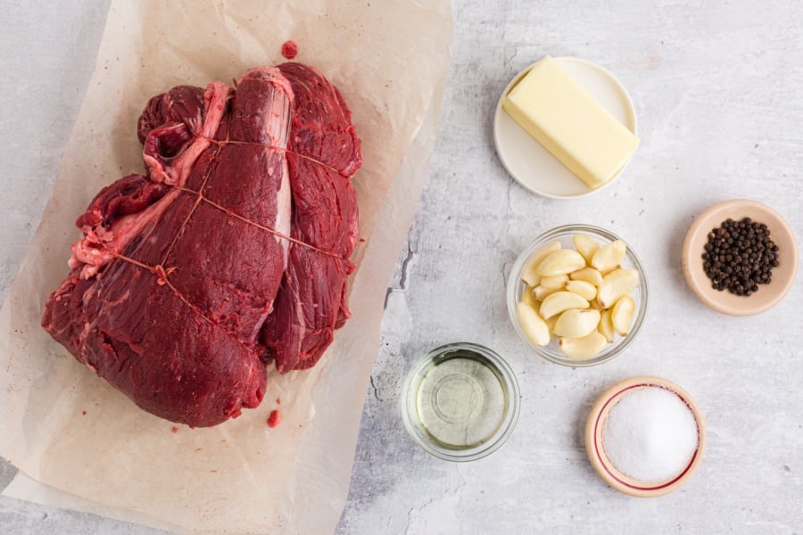 ingredients for garlic roasted beef tenderloin recipes