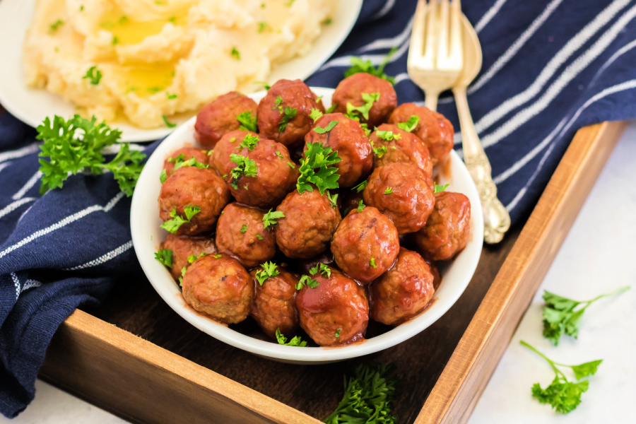 Crockpot Cranberry Meatballs – Family Fresh Meals