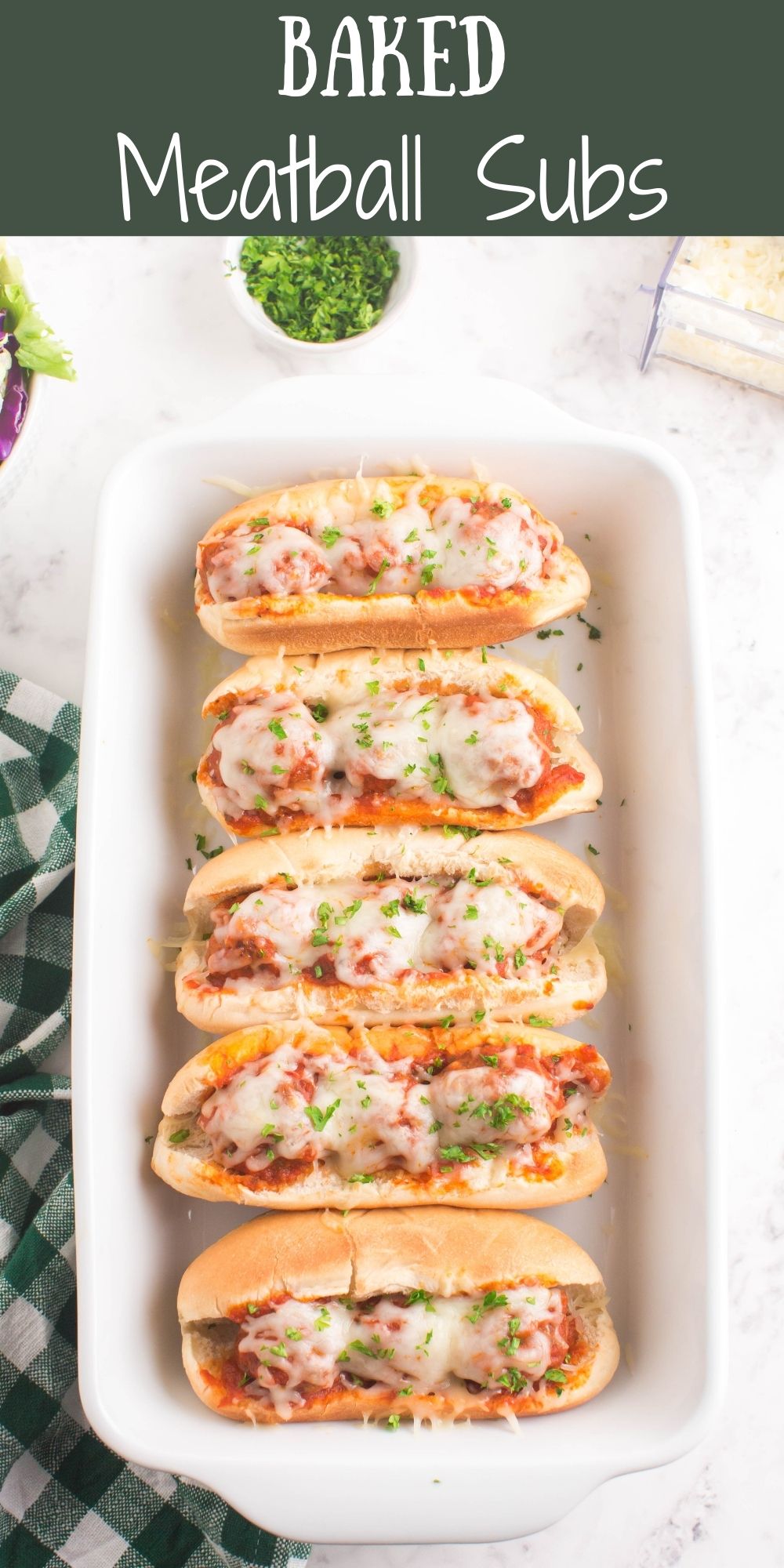 These Baked Meatball Subs are perfect as a family dinner idea for those busy days, holiday parties and game days! via @familyfresh