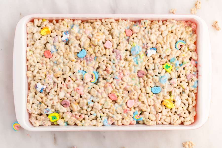 Lucky Charms Marshmallow Treats - Meatloaf and Melodrama