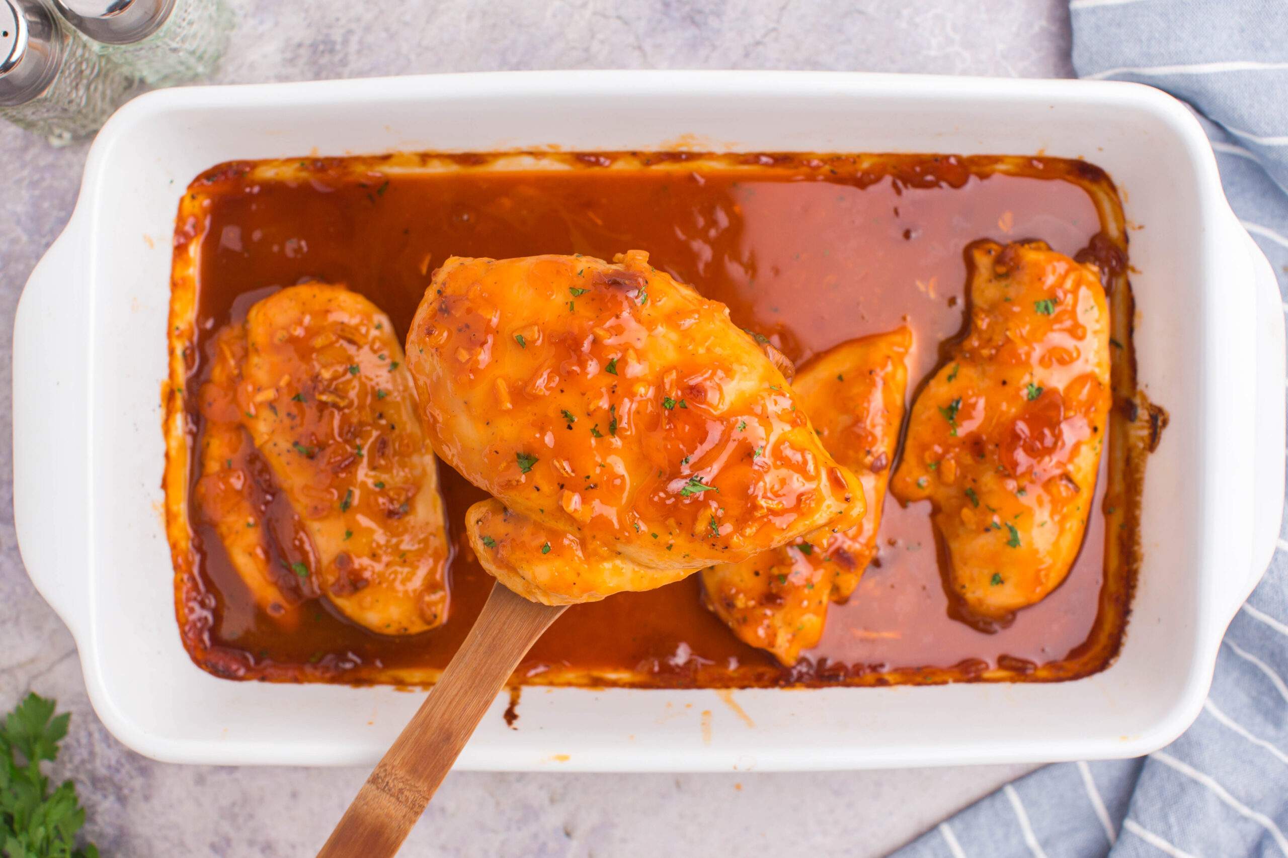 baked apricot chicken in pan