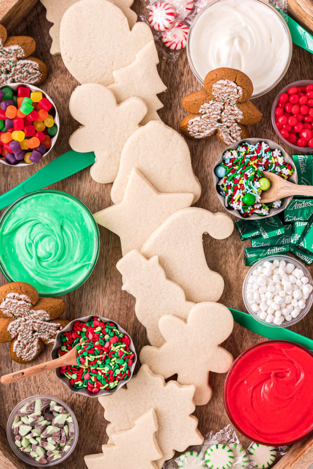 Christmas Sugar Cookie Decorating Board