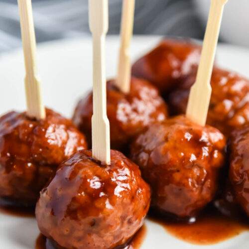 Crockpot Grape Jelly Meatballs - Family Fresh Meals