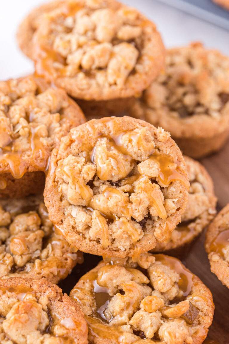 Mini Apple Crisp Cookie Cups