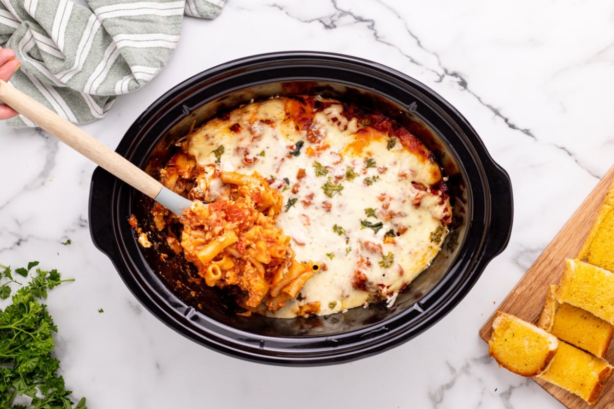 stirring Slow Cooker Baked Ziti