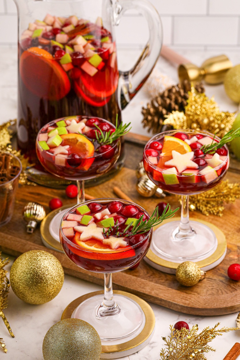Starry Night Holiday Punch in glasses