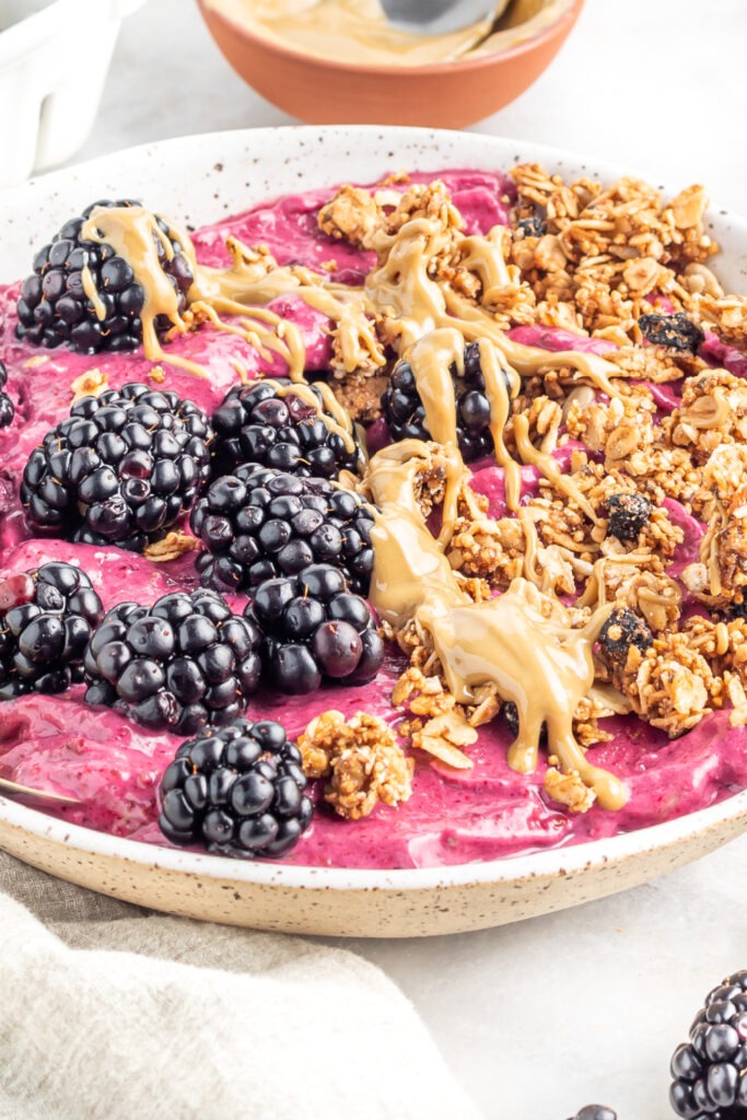 Blackberry Granola Smoothie Bowl in a white bowl