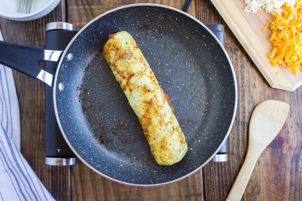 egg roll up in pan