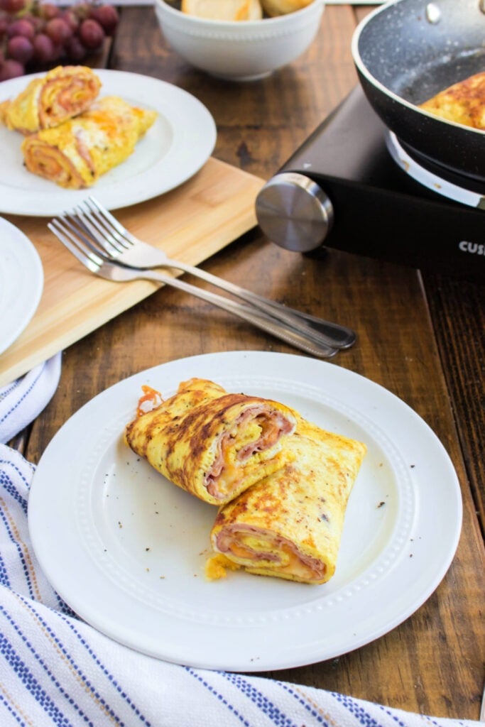 Low Carb Breakfast Roll Ups on a plate