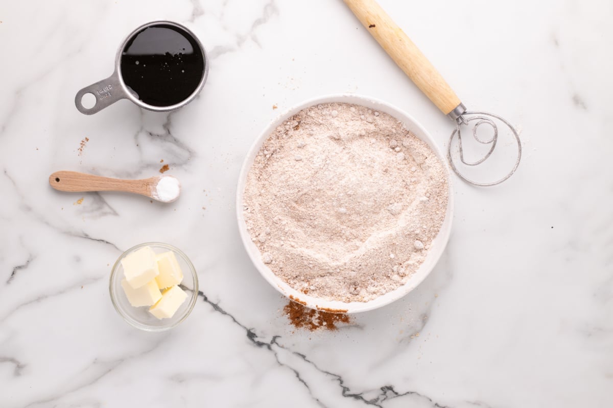 flour, brown sugars, cinnamon, nutmeg, ginger, and salt in a bowl