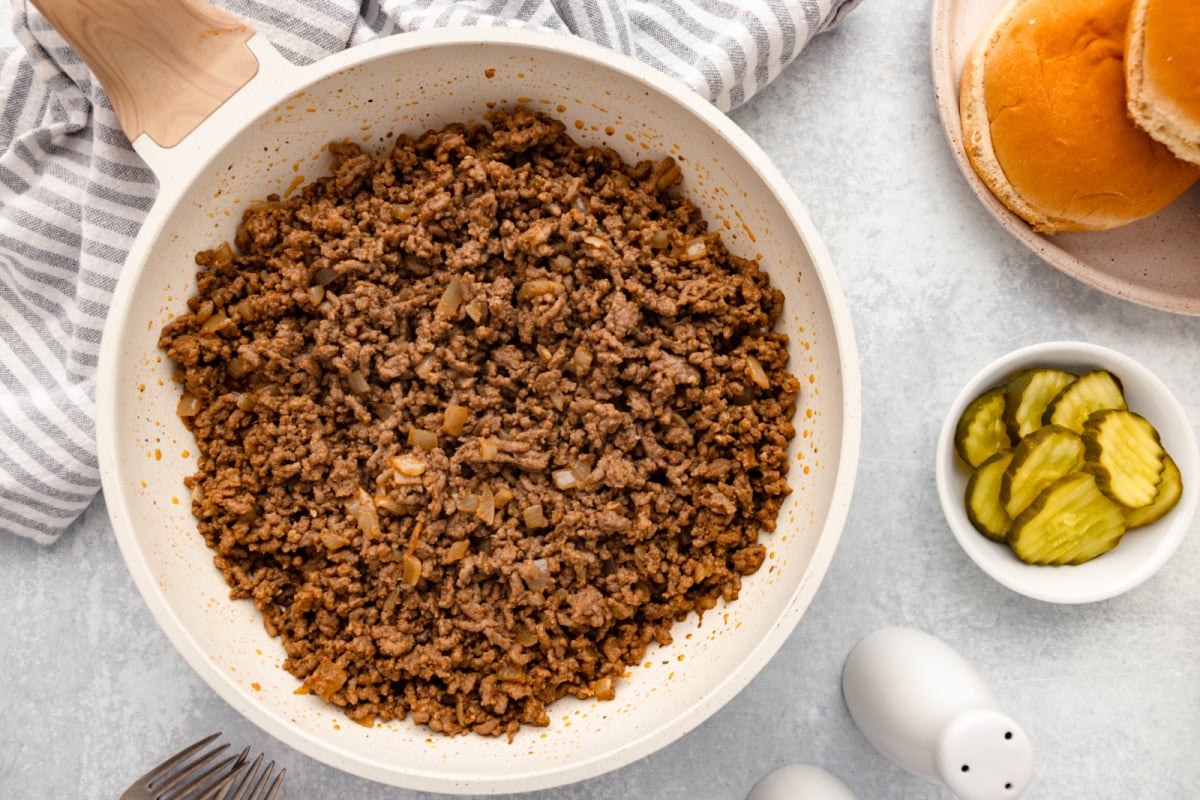 browned seasoned beef in pan
