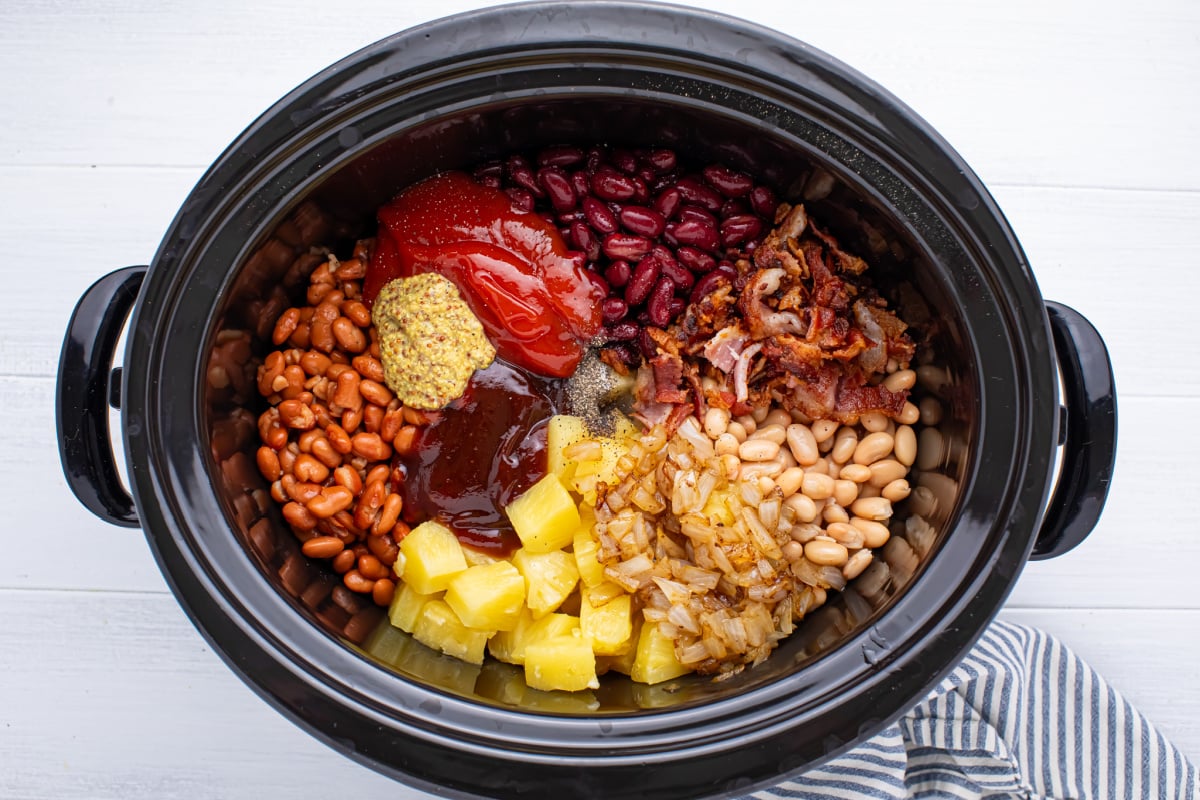 slow cooker hawaiian baked beans 