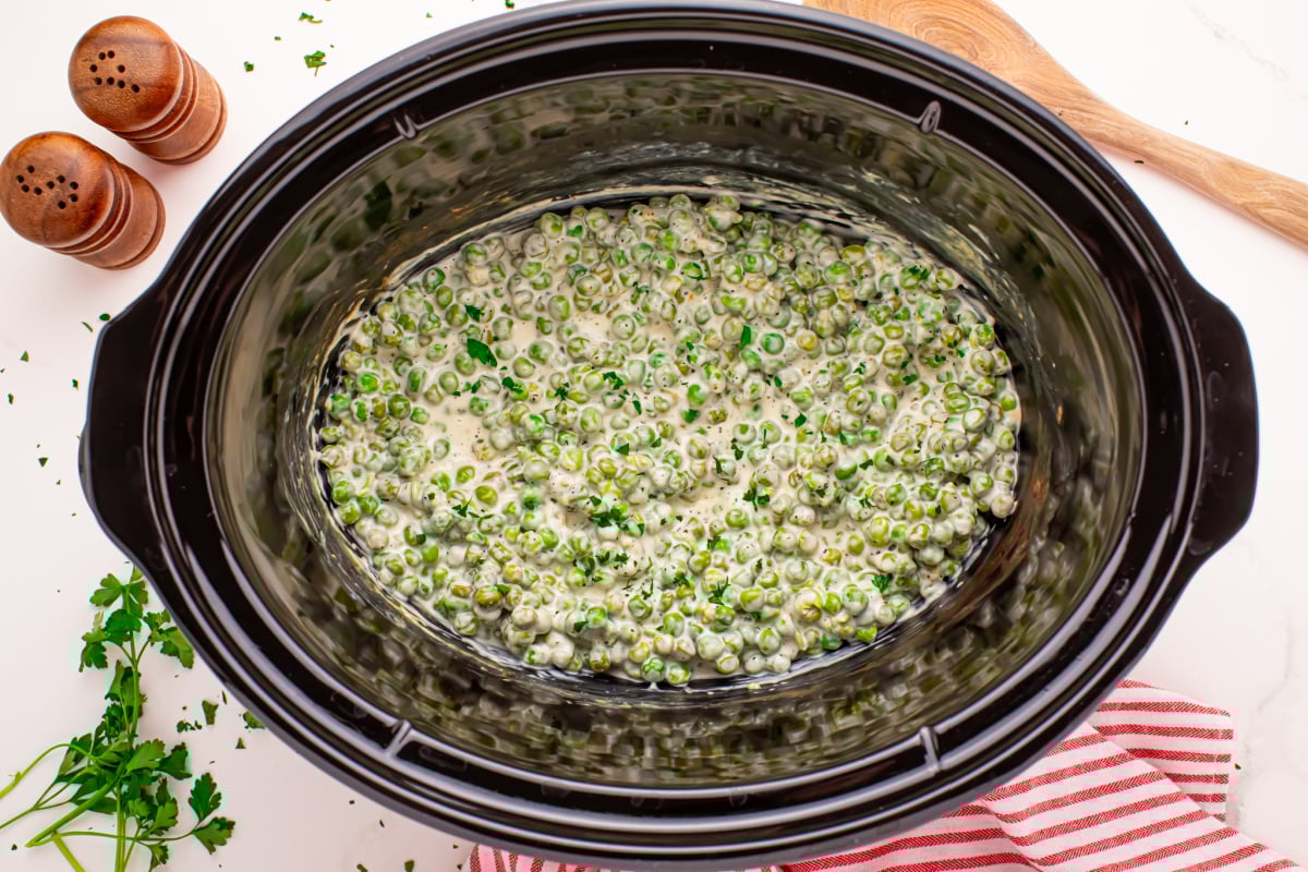 creamed peas in a slow cooker