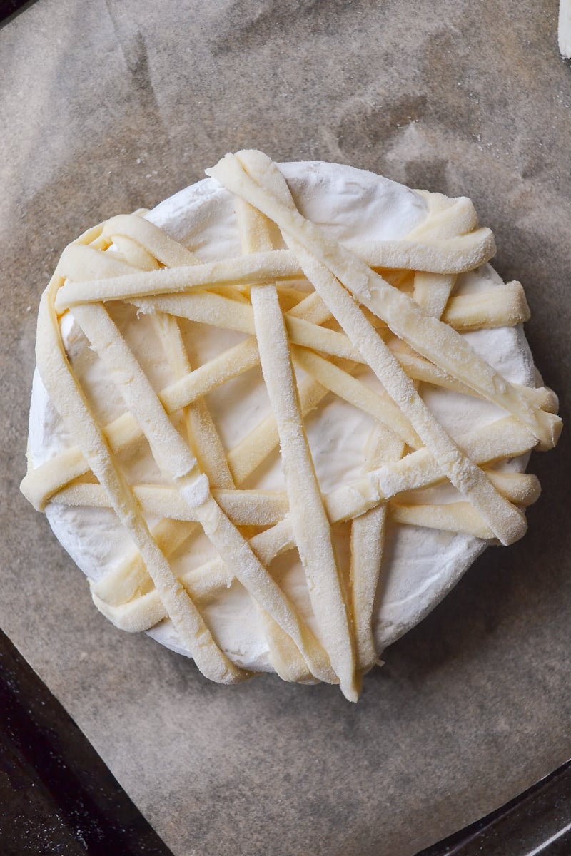 puff pasties line up to look like a spider web