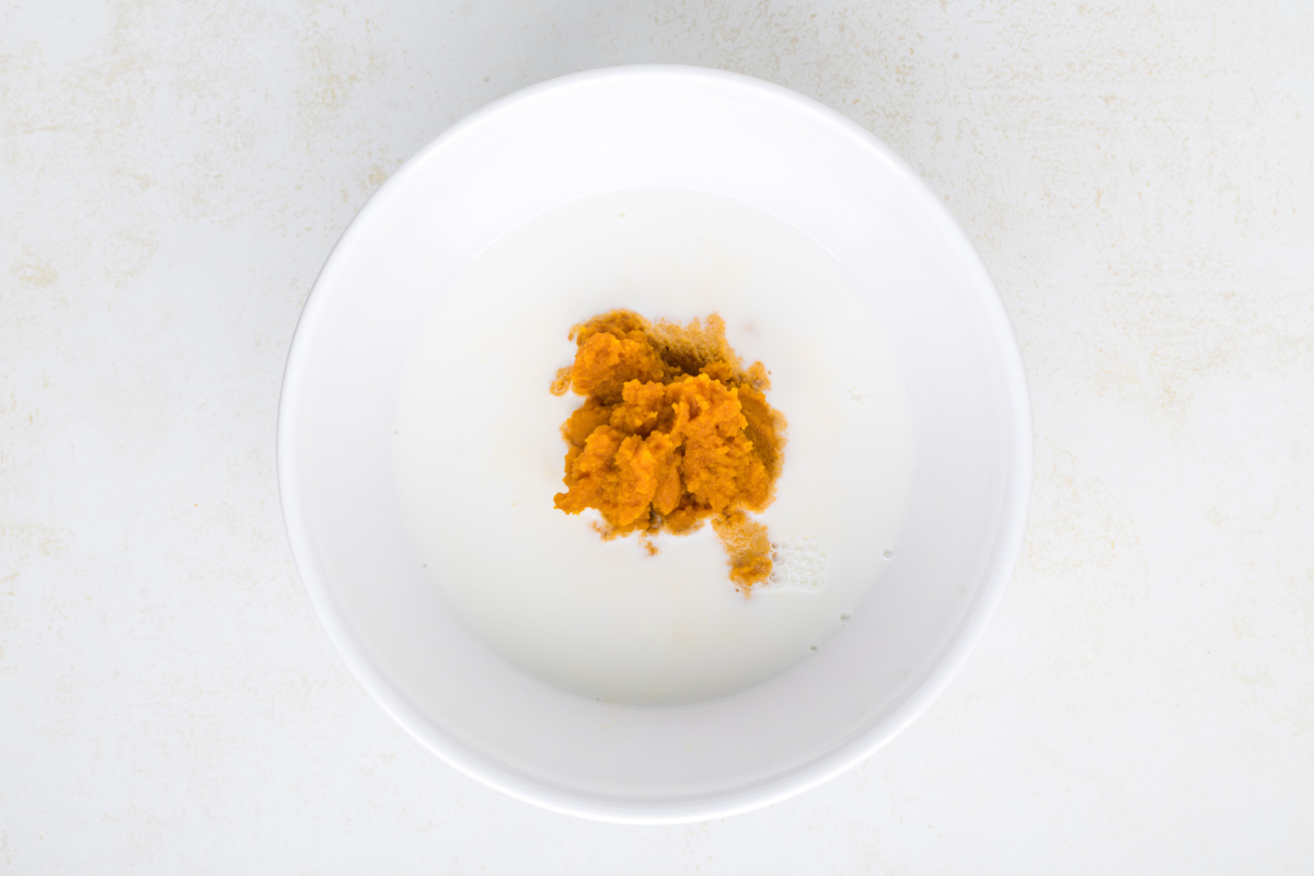 milk and pumpkin in a bowl