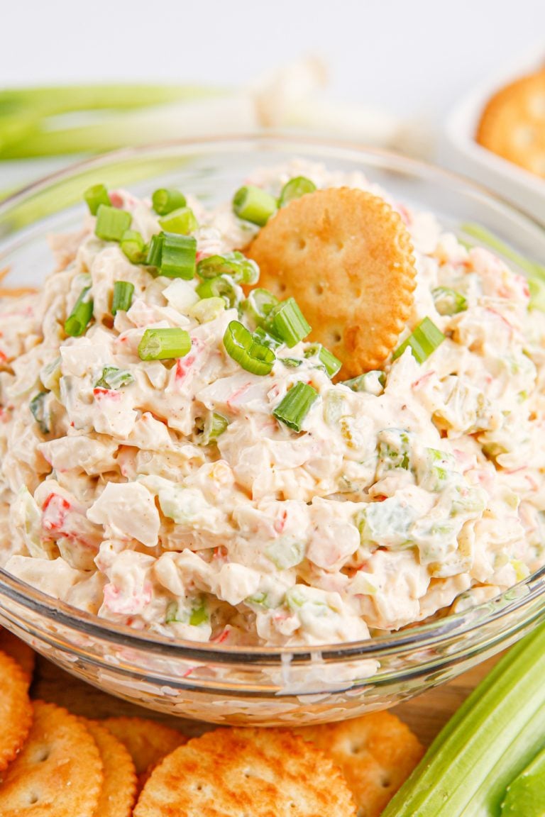 Easy Cold Crab Dip in a bowl