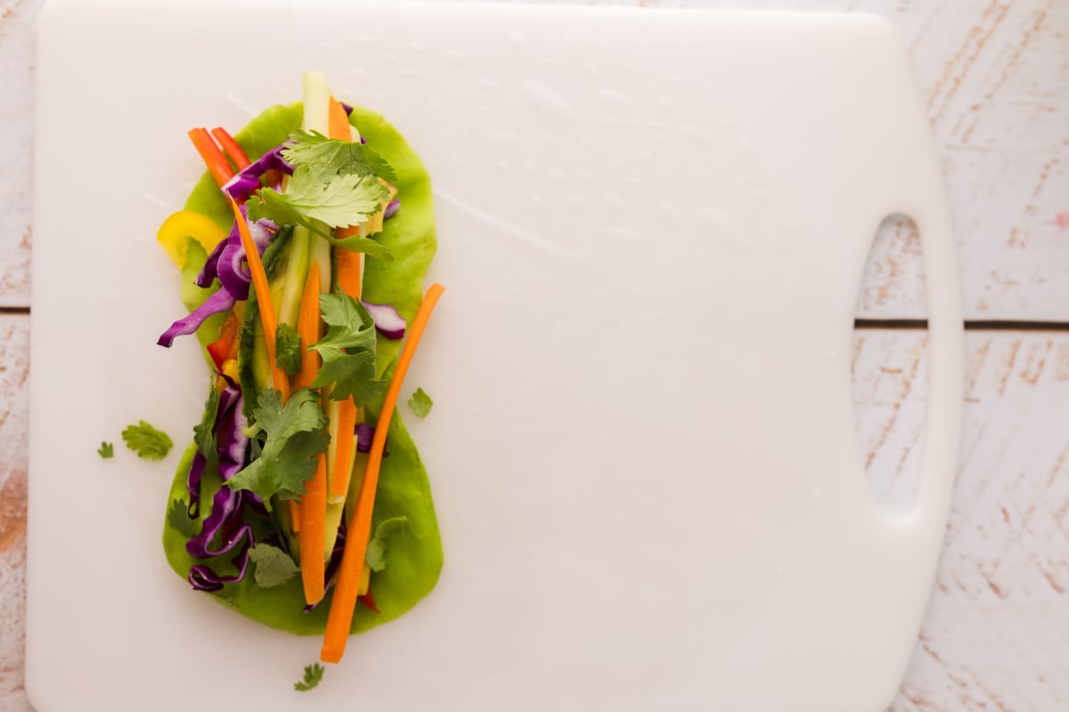 Add vegetables to wrapping edges