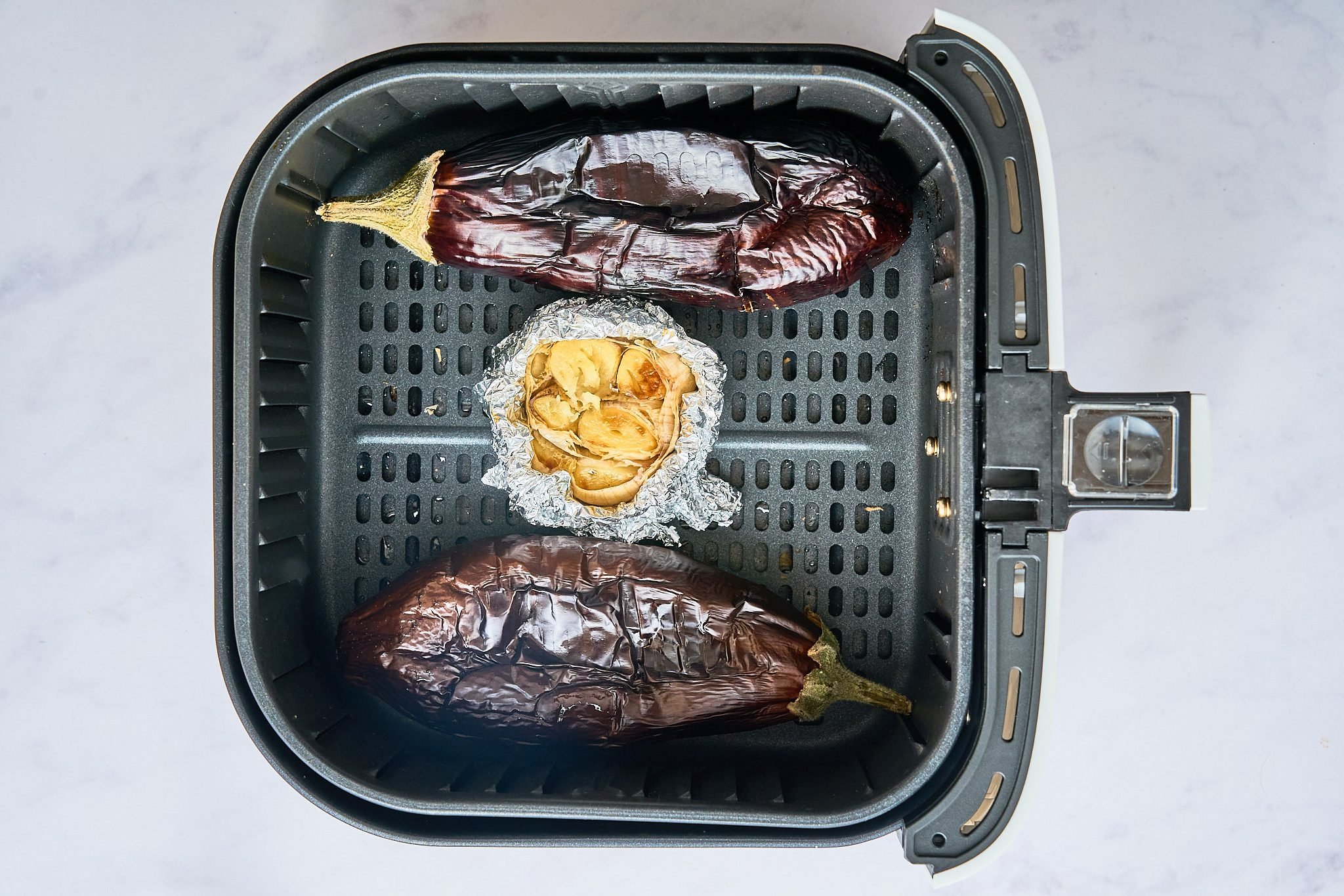 cooked garlic and eggplants in air fryer