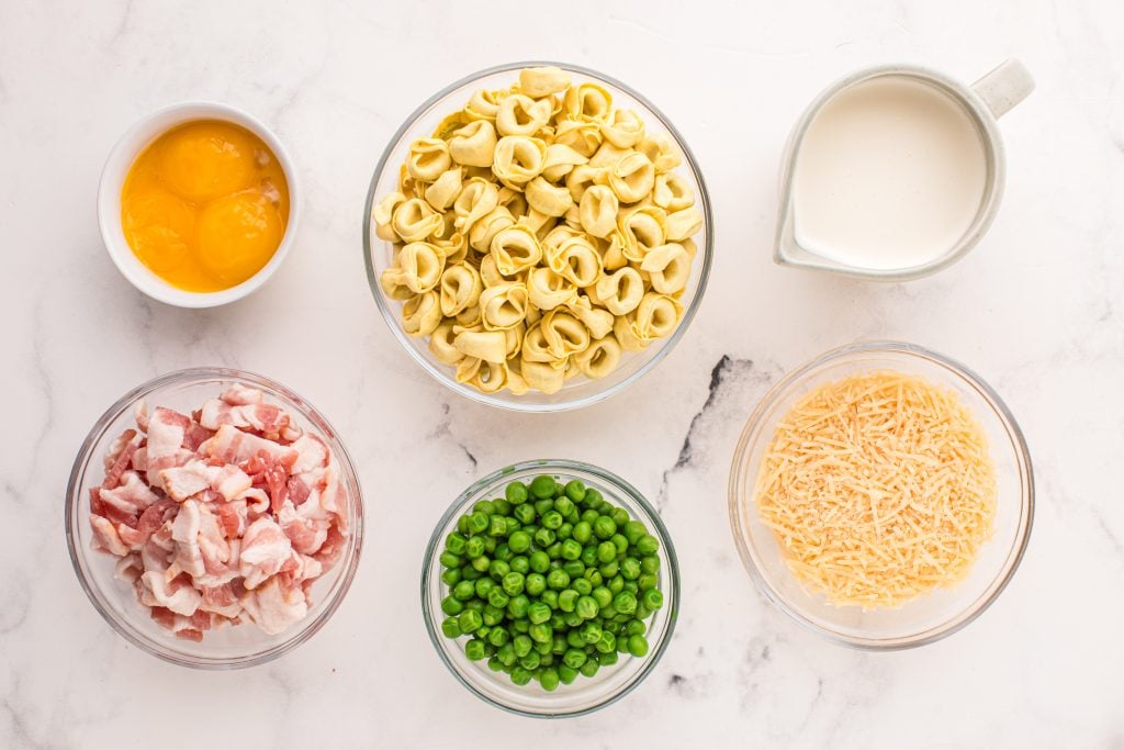 Ingredients of tortellini carbonara