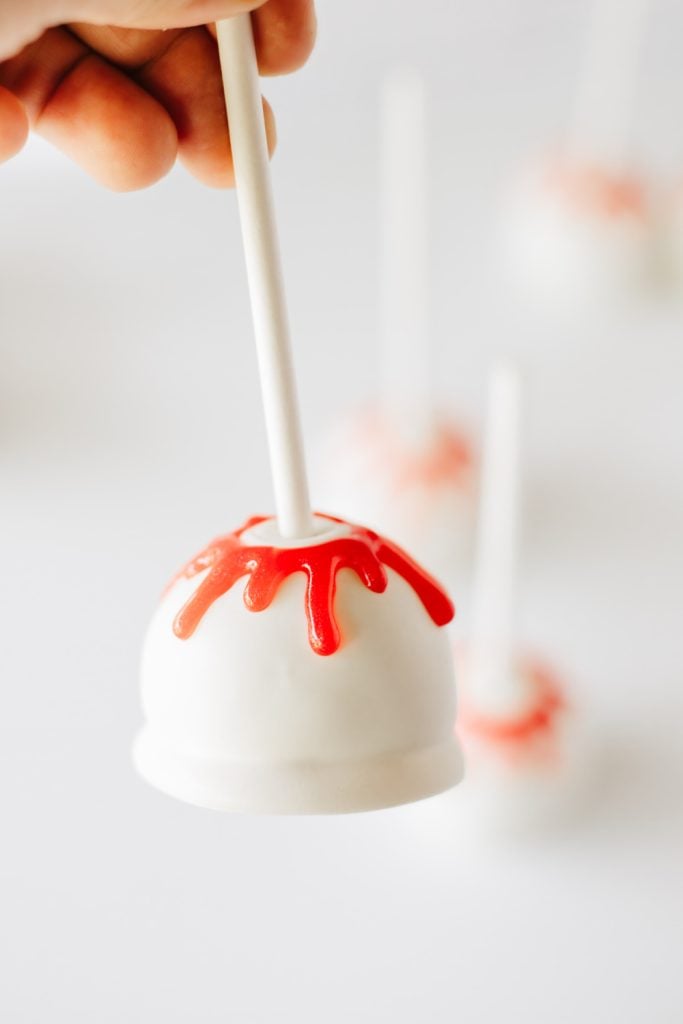 Handheld cakes are popular