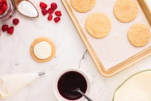 frosting add to top of cookie