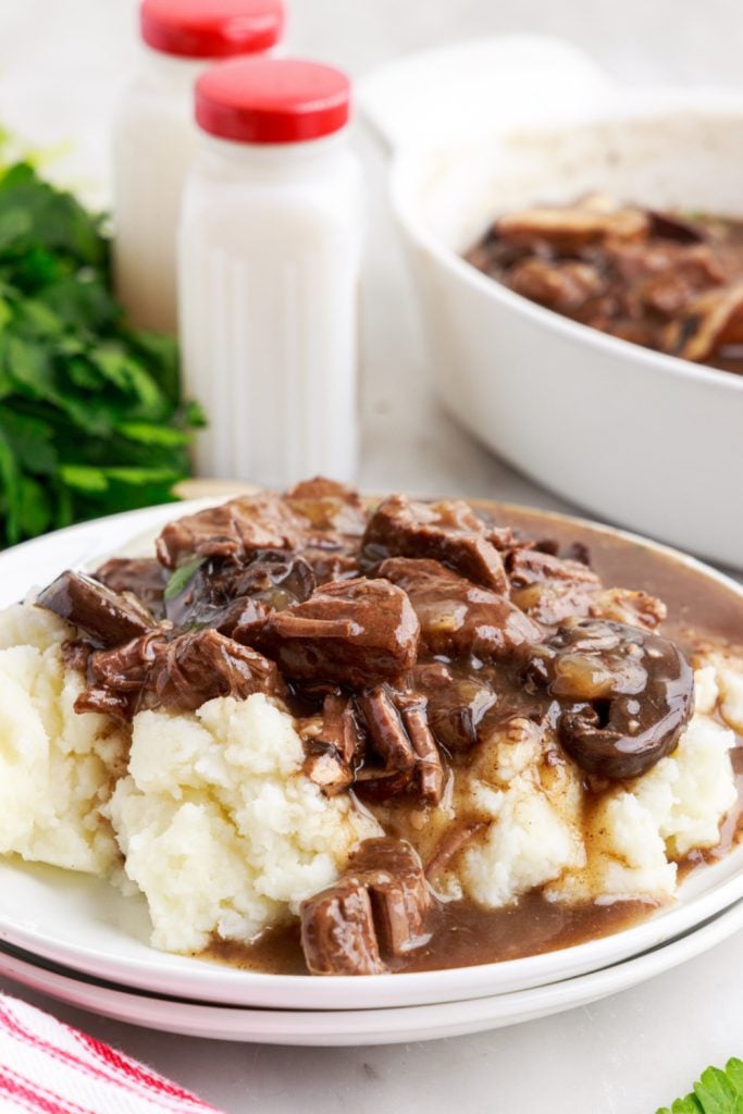 Beef stew with mushroom sauce
