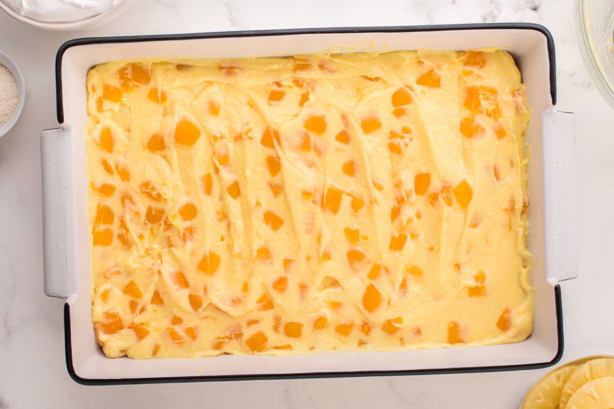 pudding mixture spread over twinkie halves