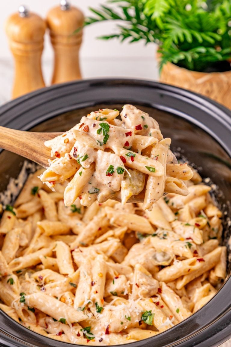 Slow Cooker Cajun Chicken Pasta
