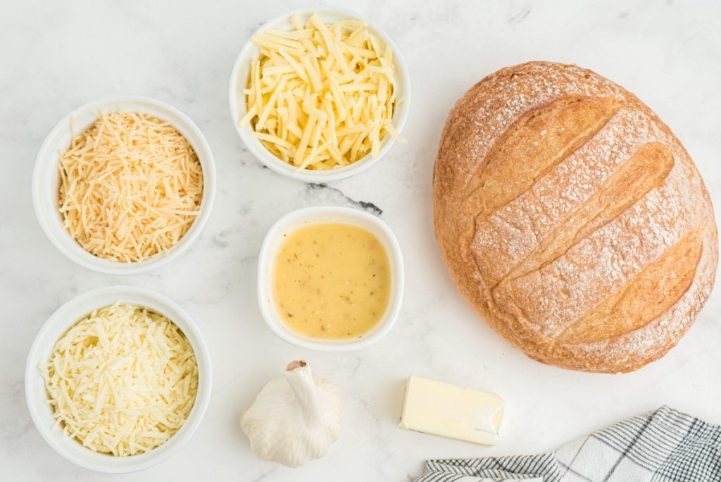 ingredients for three cheese garlic bread